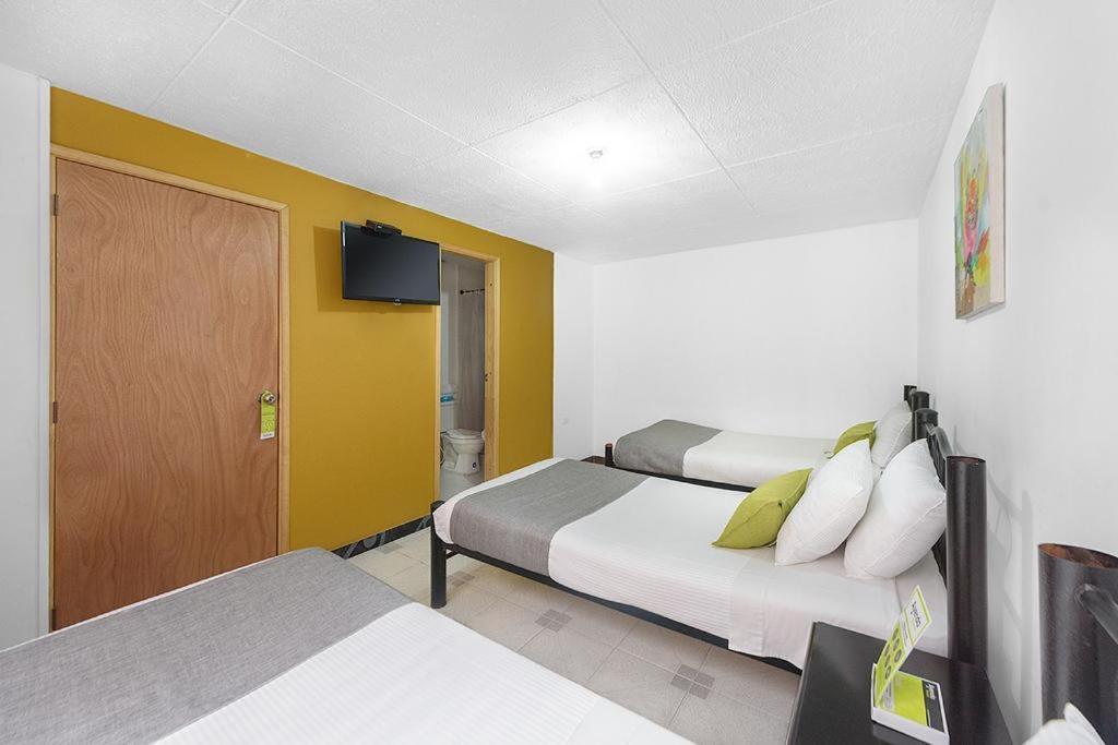 Hotel Casa Normandia Богота Экстерьер фото