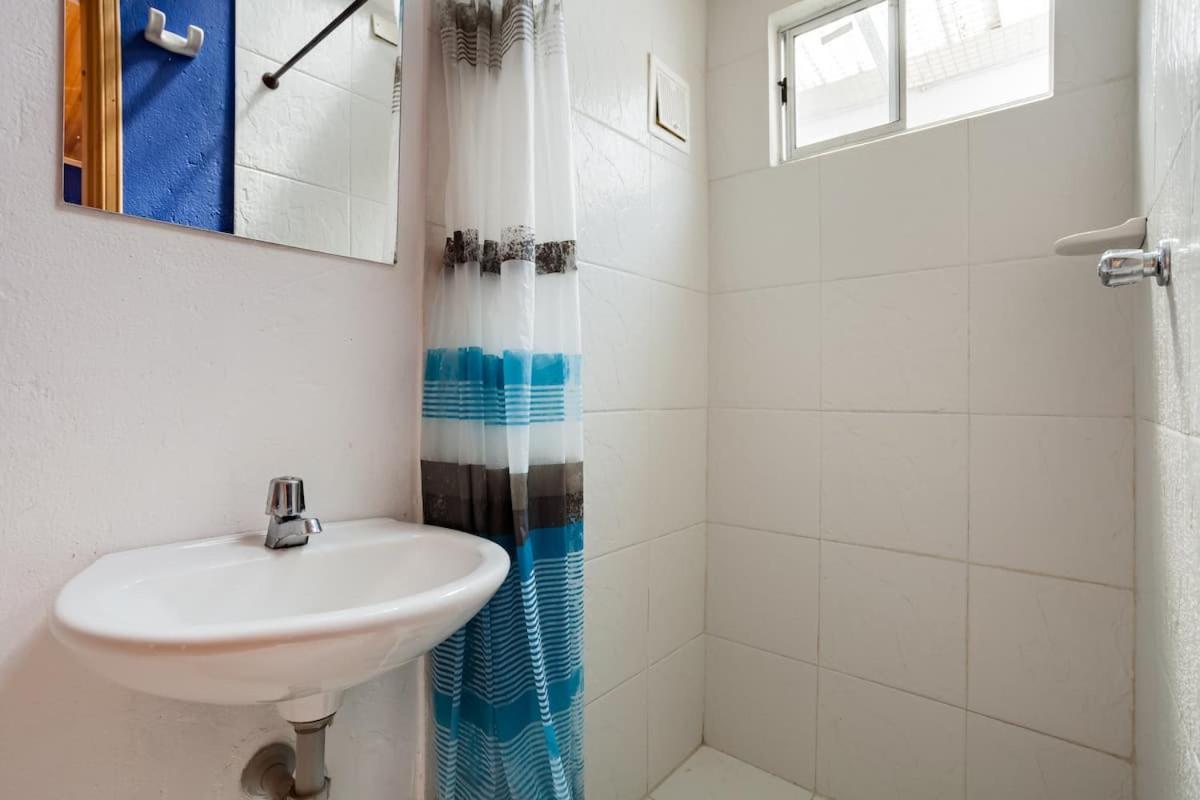 Hotel Casa Normandia Богота Экстерьер фото