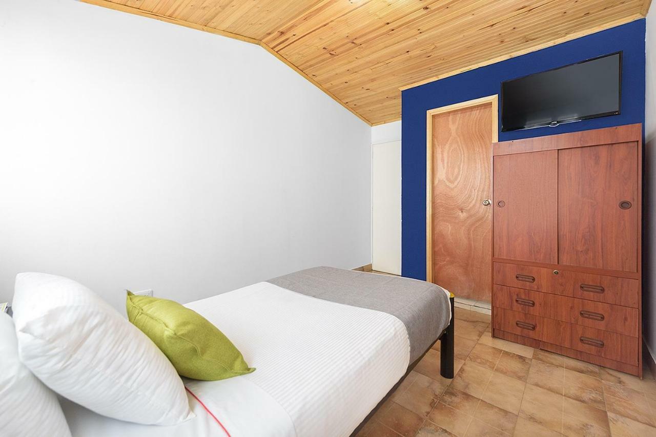 Hotel Casa Normandia Богота Экстерьер фото