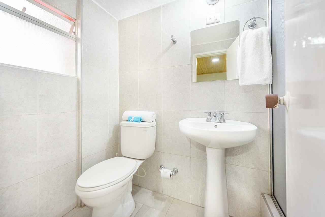 Hotel Casa Normandia Богота Экстерьер фото
