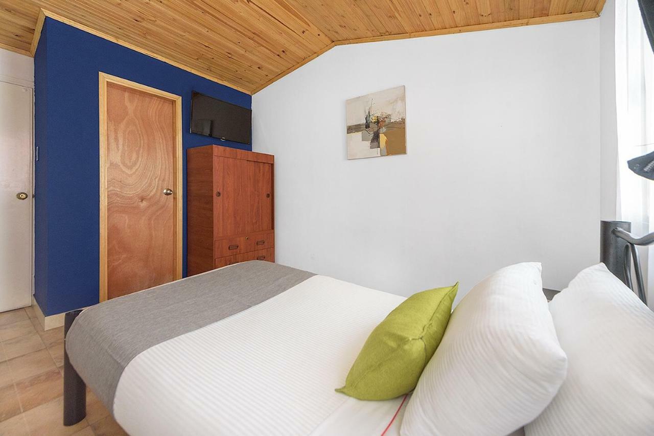 Hotel Casa Normandia Богота Экстерьер фото