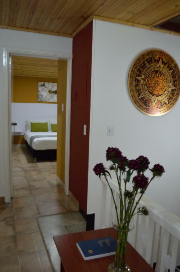 Hotel Casa Normandia Богота Экстерьер фото